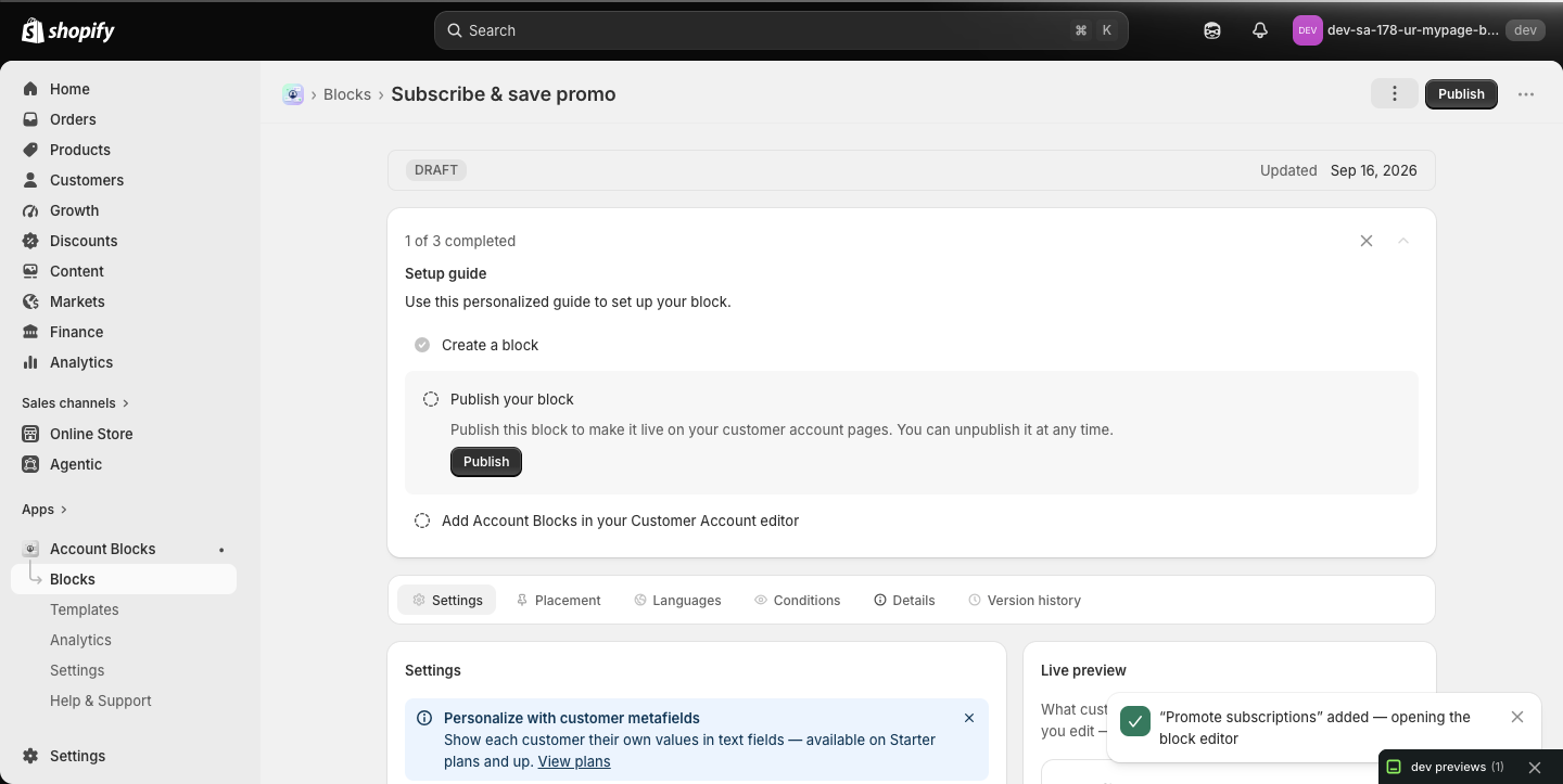 Customer Account Blocks のブロック編集画面。Settings・Placement・Languages・Conditions のタブ